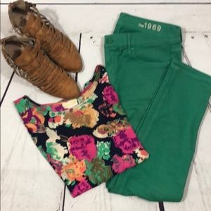Gap 29/8R "Always Skinny" green corduroys